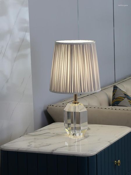 Lampade da tavolo Nordico Moderno Minimalista Lampada da Comodino Camera da Letto El Homestay Design Studio Cristallo