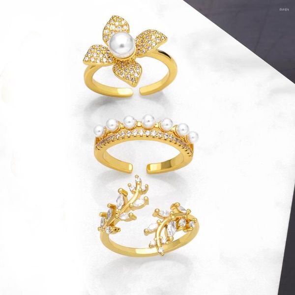 Cluster Ringe OCESRIO Perlen CZ Blume für Frauen Kupfer vergoldet verstellbarer offener Ring Zweig Modeschmuck Rigr61