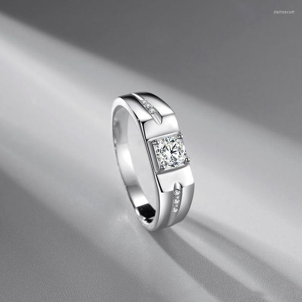 Fedi nuziali Argento sterling placcato in oro bianco Simulazione prepotente da uomo Anello in moissanite Design unico Gioielli di tendenza semplici