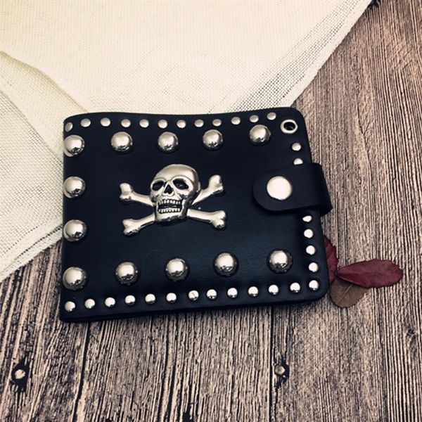 Europa e os Estados Unidos Retro Tide Men's Cartlet Skull Personality New Rivet Trade Parágrafo curto Black Wallet235E