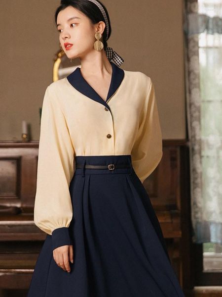 Roupas étnicas 2022 Retro Fashion Fabric Suit Autumn Style Button Camisa Slim A-Line Skirt Mulheres elegantes de duas peças diariamente