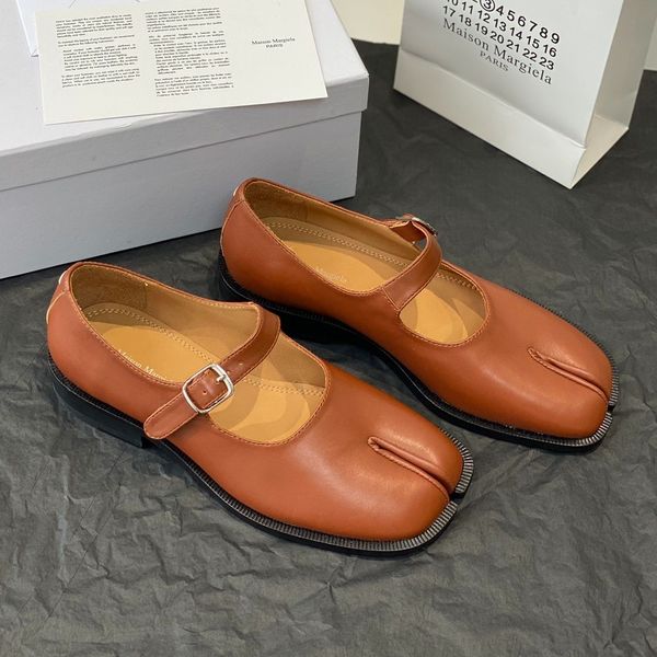 Maisons Margiela Sapatos de melhor qualidade Mulheres Designer de luxo Sandália Metade Sapatos Casuais Ballef Flat Leather Ankle Heel Slip On Boot Pele de Cordeiro Bezerro