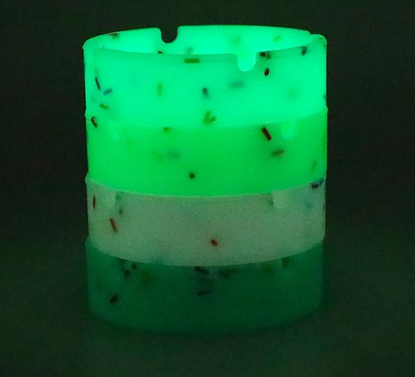 L'ultimo posacenere in gel di silice da 8,3x2,3 cm posacenere rotondo per auto portacenere luminoso supporto colore caramella logo personalizzato notte