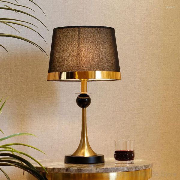 Table Lamps Nordic Gold Lamp Modern Desk For Living Room Bedroom Bedside Study Office Stand Light Fixtures Home Art Decor