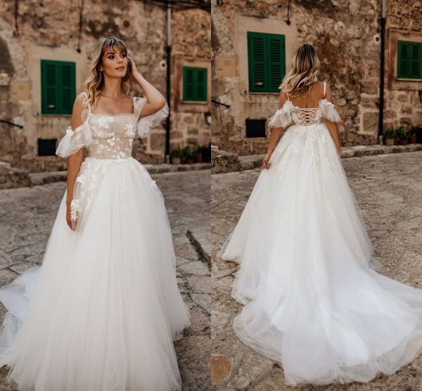 Abiti da sposa romantici taglie forti Una linea spiaggia Bohemien senza spalline Applique a strati giardino corte strascico Abiti da sposa Abiti da sposa Custom Made