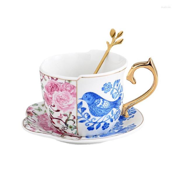 Set da tè e caffè Set di tazze e piattini in ceramica Stile pastorale nordico Pomeriggio nero creativo con manico dorato britannico