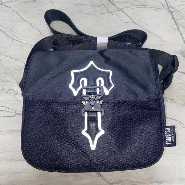 Trapstar haberci kadın erkek Çanta Trapstars IRONGATE COBRA T Lüks Tasarımcı Crossbody Çanta klasik Çanta Omuz debriyaj Su Geçirmez SIRT ÇANTASI toptan Çantalar