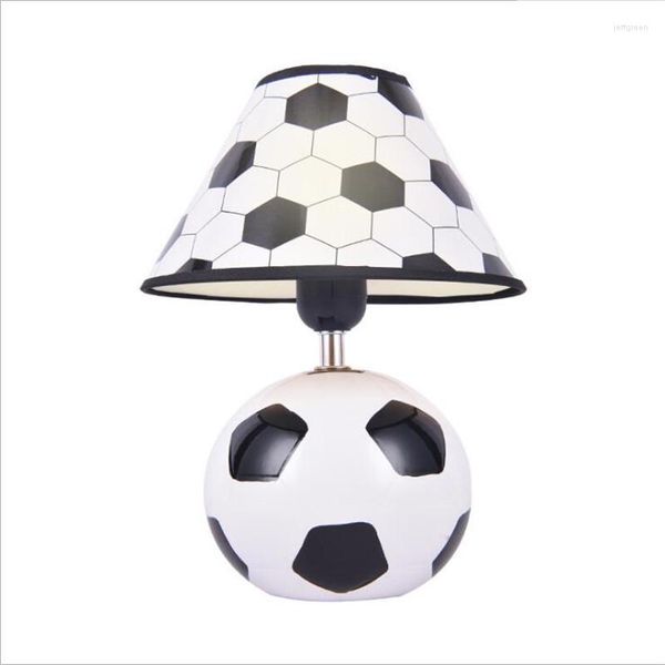 Lampade da tavolo Lampada da calcio moderna in ceramica per bambini Porcellana sana Luce notturna da scrivania bianca nera 27 cm 2518