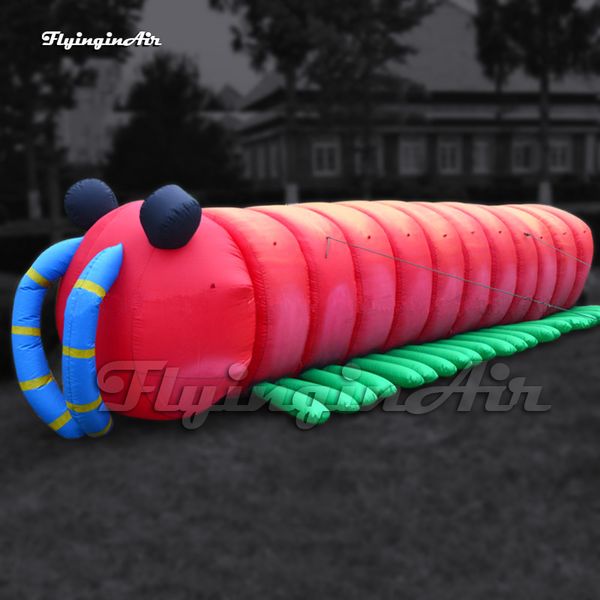 Corpo lungo modello animale del fumetto del grande palloncino gonfiabile rosso del trattore a cingoli per la decorazione del parco