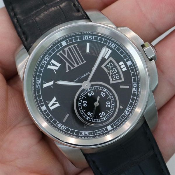Novo calibre de 42mm Mens de movimento automático Relógio Moda Sport Men's Sport Watches Black Dial and Leather Strap W71000291O