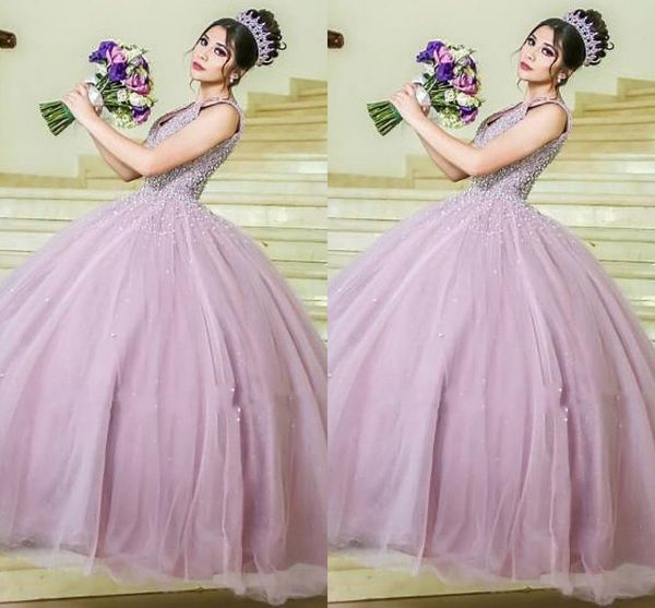 2023 Modest Blush Pink Brautkleider Birdal Ballkleider Perlen Perlen Tiefer V-Ausschnitt Open Back Partykleid für die Braut Tüll