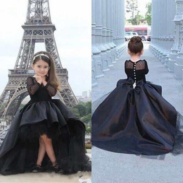 Lange Ärmel, Festzugskleider für kleine Mädchen, schwarzes High-Low-Kleid für Mutter und Mädchen, Blumenmädchenkleider für Teenager, formelles Kleid für die Heilige Kommunion