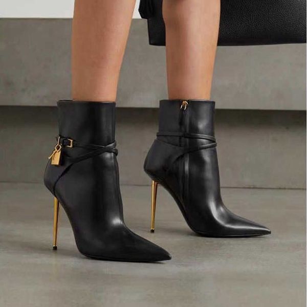 Frauen Mode Herbst und Winter Frauen bare Stiefel Gold Lock Buckle Reißverschluss Stiletto Bootie Marke Design Speced Toes Short Stiefel