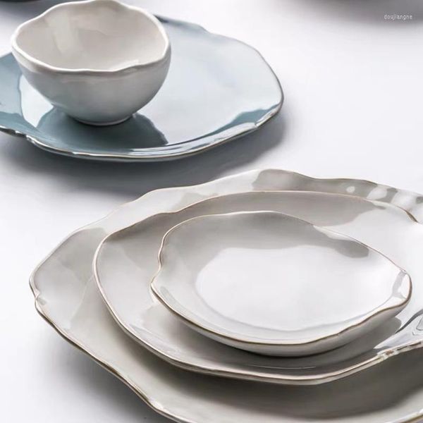 Teller KINGLANG Europäische geformte Klin-Glasur-Keramik-Reisschüssel, kommerzielles kreatives Restaurant, blaues Haushaltsgeschirr
