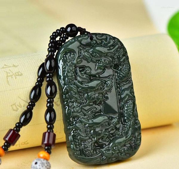 Colares pendentes Um Jade Nine Dragon Guardian para homens e mulheres Colar de zodíaco chinês