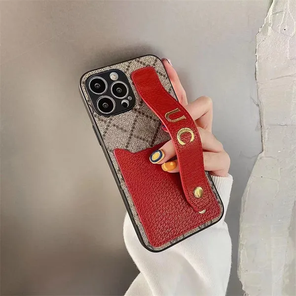 Marca de designer de telefone para 7/8p x xs xr xsmax 11 11Pro 11Promax 12 12PRO 12PROMAX com pulseira de strap strap bolso iPhone Case S R Smax Pro Promax Pro Promax