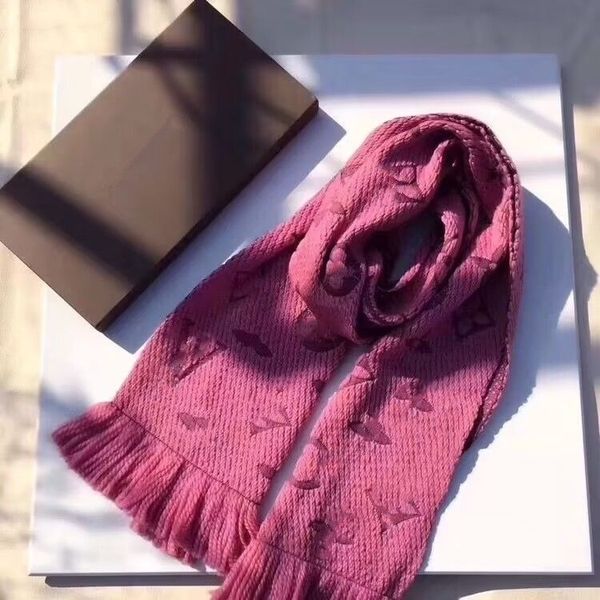 2023 Hot Sell Luxury V Дизайнерский шарф Пашмина для дизайнеров Теплые шарфы Модные классические мужские и женские кашемировые шерстяные длинные шаль