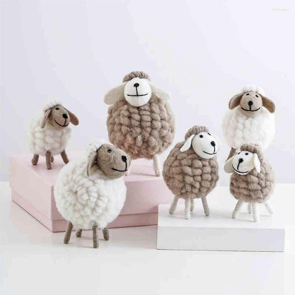 Figurine decorative desktop carini giocattoli mini ornamenti da tavolo da cartone animato decorazioni di agnello di pecore per la casa mobili per festival regalo