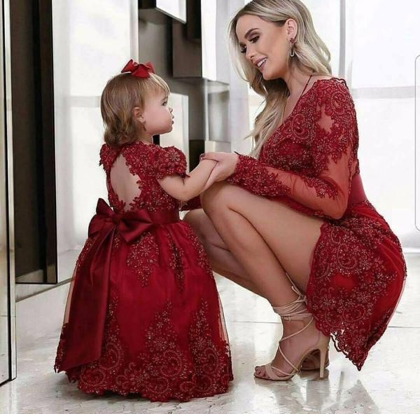 Charming Girl's Pageant Dresses Long Sleeves Burgundy with Appliques Sequined Short Cocktail Dresses Mini Me Mother Daughter Prom gowns