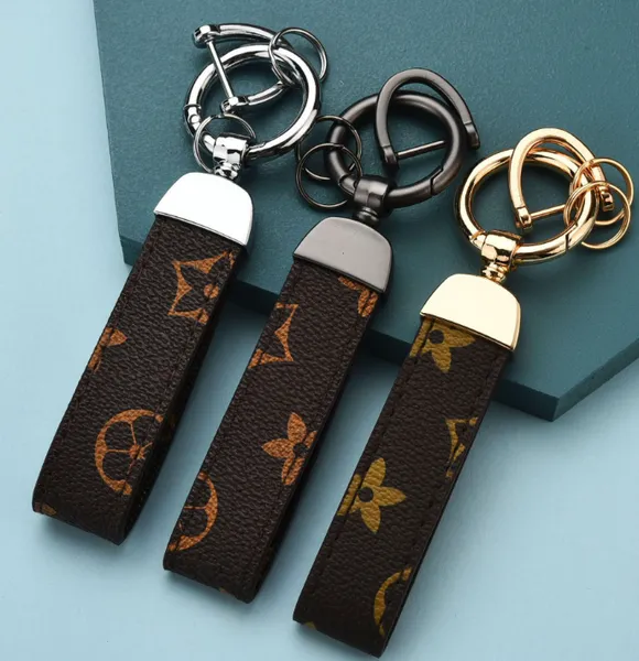 Hochwertiger Leder-Schlüsselanhänger, um 360 Grad drehbare Hufeisenschnalle, hochwertiger männlicher und weiblicher Schlüsselanhänger