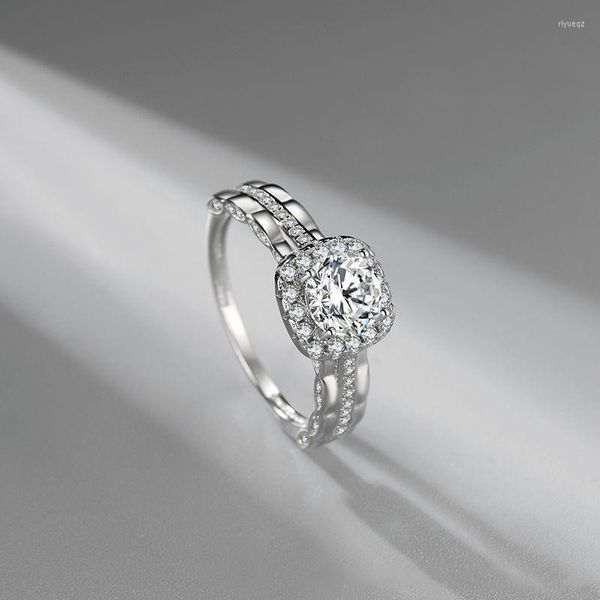 Fedi nuziali Moissanite D importata in America, anello femminile con zirconi quadrati classici micro-incastonati in argento placcato platino