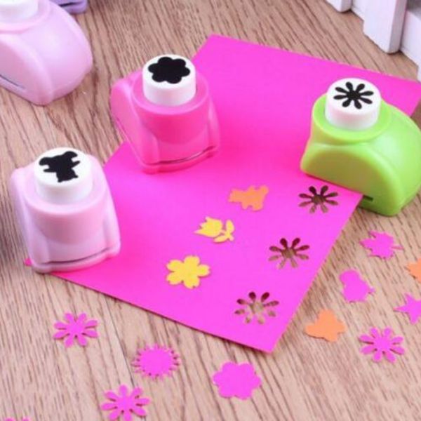 Kinderspiele Stempel Handgefertigte Materialien Kleines Prägegerät Kinderkartenproduktion Blumenstanzgerät DIY Spielzeug 1212