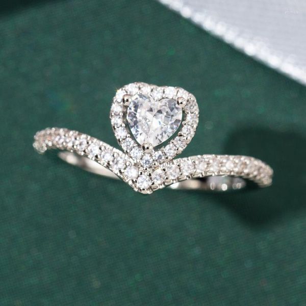 Fedi nuziali Cuore di lusso Principessa Corona Fidanzamento per le donne Sposa Colore argento Anniversario Anello Regali Gioielli per amanti