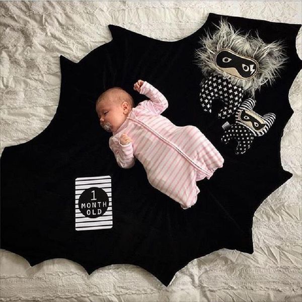 Teppiche Fledermausform Baby Poshoot Hintergrund Teppich Halloween Cosplay Umhang Decke Kinderzimmer Dekoration neben Matte Dress Up Po Requisiten