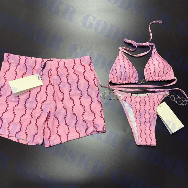 Costume da bagno Pink Lovers Stampa di lettere Pantaloncini da uomo Bikini con catena dorata per le donne Vacanze all'aria aperta Must Costumi da bagno per coppie