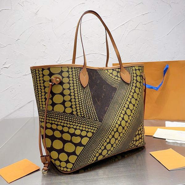Дизайнерские сумки, большая сумка, женская сумка, граффити, дизайн, кошелек, сумка через плечо, элегантный узор, диверсификация, кошелек большой емкости, стили разных размеров