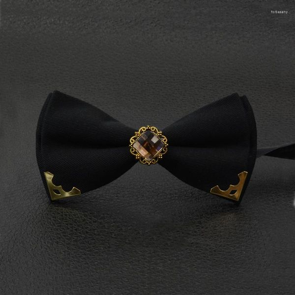 Бобовые галстуки 2022 Бизнес -мужски Bowtie Solid Fashion Casual Wedding Groom Double Butterfly Cravat с роскошной подарочной коробкой