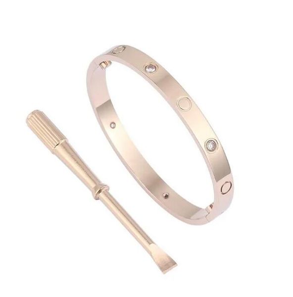 2023 Braccialetti braccialetti a vite d'amore Braccialetti di gioielli di lusso Donne Bangle classico Colori in lega in lega di titanio in acciaio oro/argento/rosa Non sbiadire mai non allergico