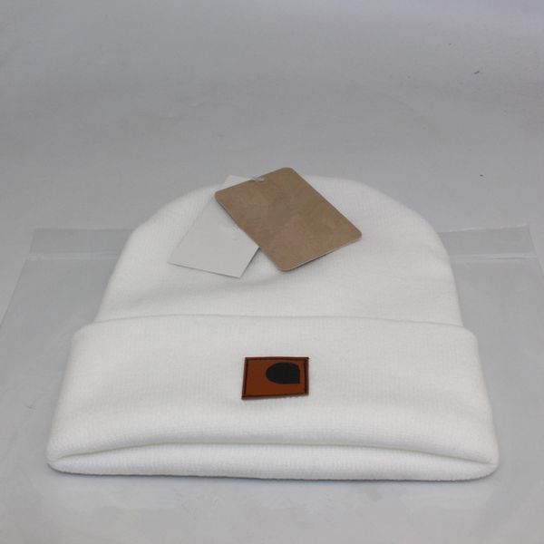 Designer BeanieSkull Caps Tinta unita Designer Beanie Hats Lettera Pelle Vintage Berretti di lana Uomo e donna Moda caldo cappello da sci W8XZ