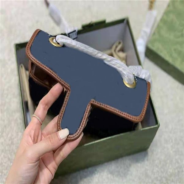 Top Designer Double Letter Printing Denim Color Umhängetaschen Retro Gold Cooper Hardware Cross Body Heavy Chains Strap Handtasche Gen247o