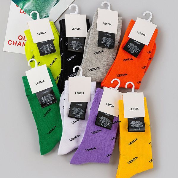 Дизайнерские мужские носки Letters Candy Color Medium Tube Sock ins Fashion Couple Хип-хоп Уличное хлопковое нижнее белье
