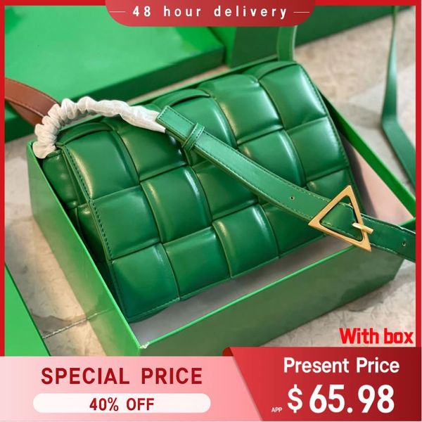 Bolsas de grife de luxo femininas bolsas de ombro bolsa crossbody bolsa de couro moda clássica corrente grossa trançada bolsas de travesseiro quadradas presente de natal com caixa