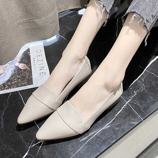 Sapatos de vestido cair 2022 mocas rasas mocas de senhoras baixas cor sólida cor de vovó simples sapatos bege damasco de jardim casual tacones mujer 221224