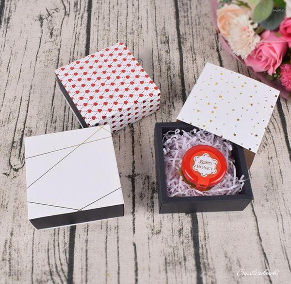 Enrole de presente 20/50pc Flower Handmade Soap Box Chocolate Presente embalagem doce Dragees Favor Favor para Bolo Boite Candy