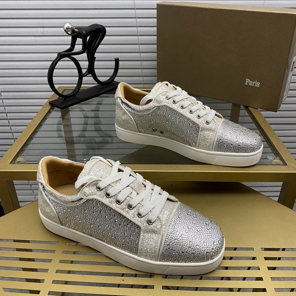 Top masculino sapatos cravejados elegantes, designer de couro real, estilo rocha unissex solas vermelhas sapatos de luxo feminino diamante incrustado sapato casual 00200