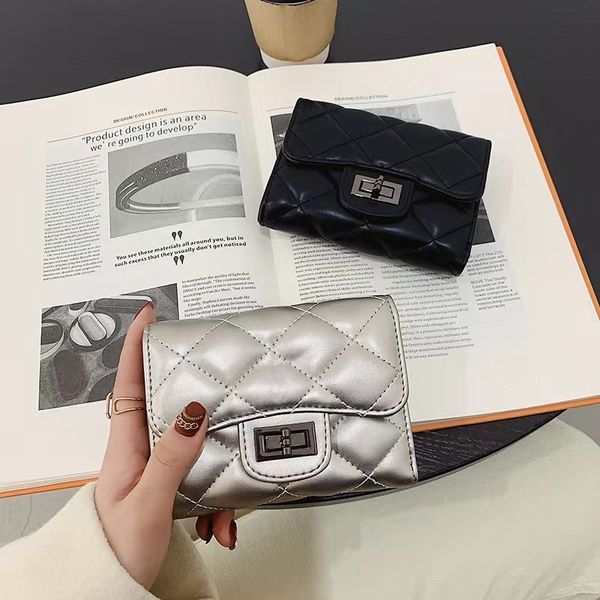 Дизайнерский женский кошелек новый маленький ароматный линг -резец короткая корейская версия всего многофункциональной складки простых карт преследования