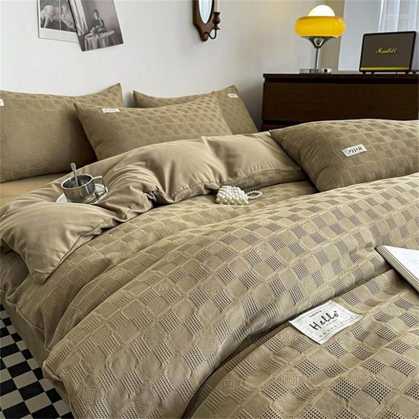 Set di biancheria da letto Copripiumino nordico marrone 3D Waffle Plaid Comforter Set Chic Lenzuolo con angoli Federe per cuscini Trapunta 220x240