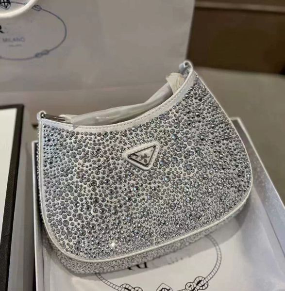 New Cleo Женские дизайнеры Tote Shouler Bags Crystal украшенные атласные сумки Ladies 2022 Модные подмышки кошельки Bling