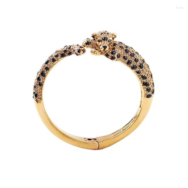 Armreif Timeless Wonder Fancy Zirkonia Leopard mit Scharnier für Damen Designerschmuck Punk Gothic Slay Runway NY 4524