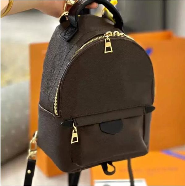 New Backpack Classic Flap Ladies Bolsa de ombro de ombro elegante Coloque de pele Calfsina acolchoada Letra de diamante Double Gold Chain Bolsa Bolsa de Designer de Luxúria