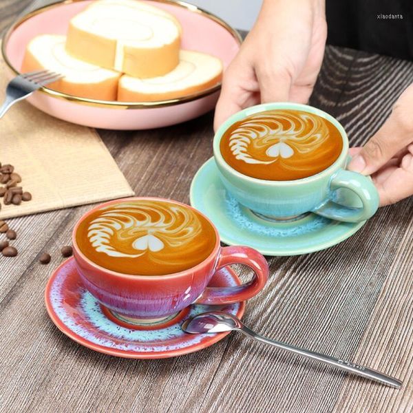 Tazas Taza de café colorida creativa Cerámica 150 ML Taza de té de la leche Decoración para el hogar Hueso China Horno Beber al horno Regalo de Navidad