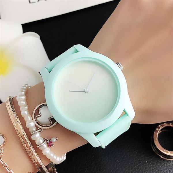Лучшие часы для брендов для женщин Мужчины унисекс с крокодиловым стилем на циферблате силиконовый ремешок Quartz Watch Watch LA11314A