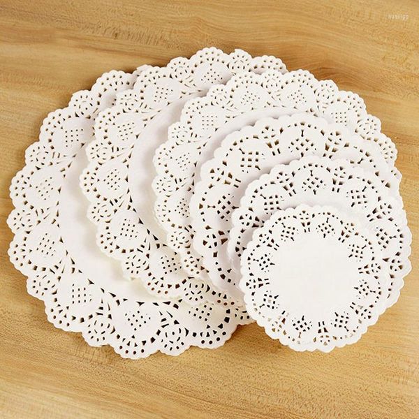 Tischsets 100 Stück weiße runde Spitze Tischset Papier Kuchen Matte Deckchen Hochzeit Geschenkverpackung für Geburtstag Weihnachten DIY Dekor