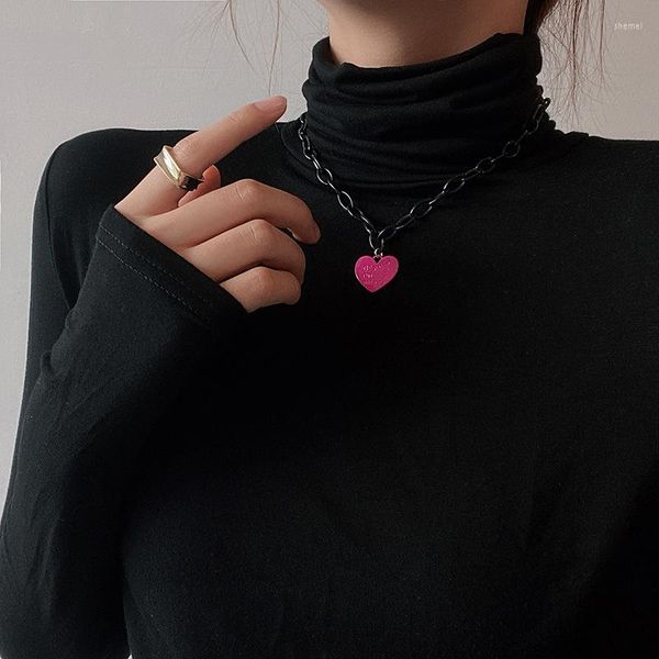 Ciondolo gonna maglione catena clavicola da donna con collana a forma di cuore rosa girocollo