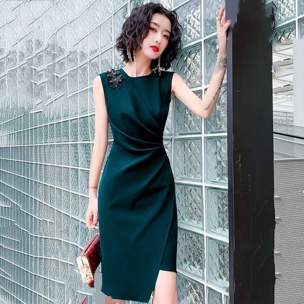 Abbigliamento etnico Bling Strass Cheongsam Guaina Verde scuro Pieghe Qipao Mezza lunghezza Mezza manica Abito da cerimonia formale sexy Abito Cerniera Vestidos