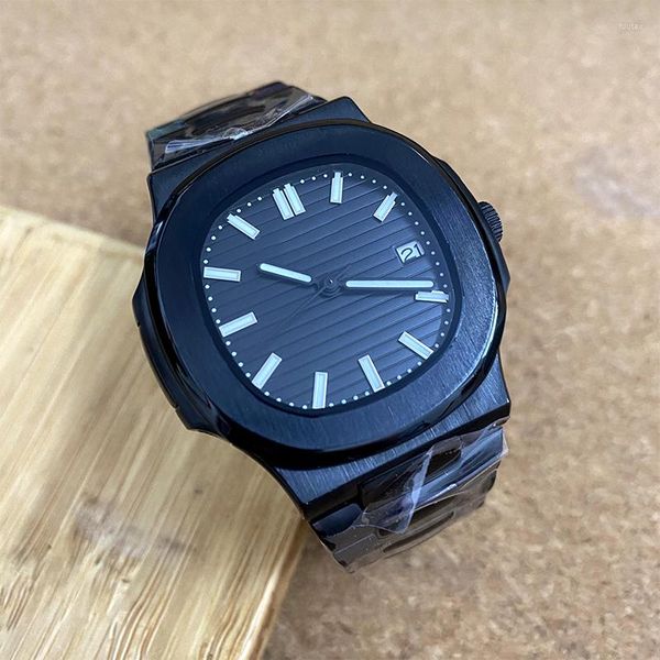 Orologi da polso Orologio sportivo Cassa in PVD nero 41mm Coperchio aperto Fondello Nh35 Movimento Luminoso Vetro zaffiro Meccanico automatico Data